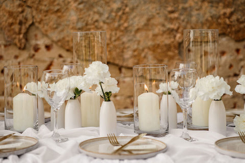 The Hardest-Working Wedding Décor? 5 Reasons We Love Bud Vases