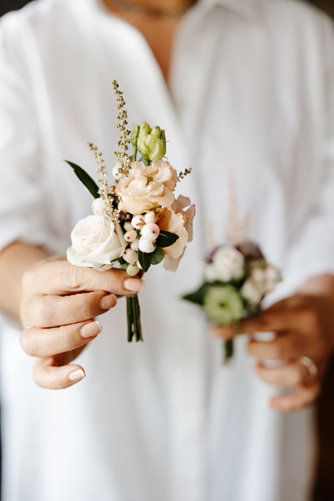 Cluster Stem Buttonhole / Corsage